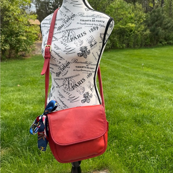 Vintage Coach Red Flap Bag w/hangtag - Picture 1 of 9